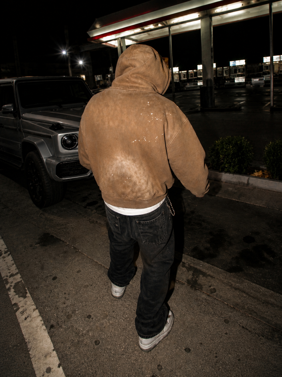 Chic Frayed Streetwear Hoodie
